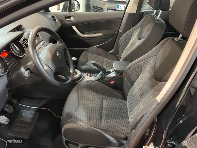 Peugeot 308 SW Confort 1.6 VTi de 2009 con 156.000 Km por 4.495 EUR. en Madrid