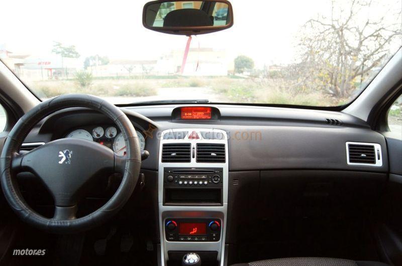 Peugeot 307 SW 1.6 HDi Pack de 2007 con 266.100 Km por 3.500 EUR. en Murcia