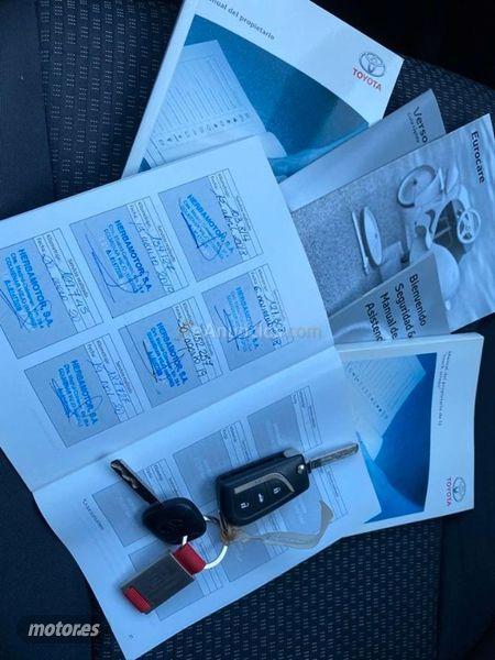 Toyota Verso 120D Advance 7pl. de 2014 con 199.000 Km por 9.999 EUR. en Madrid