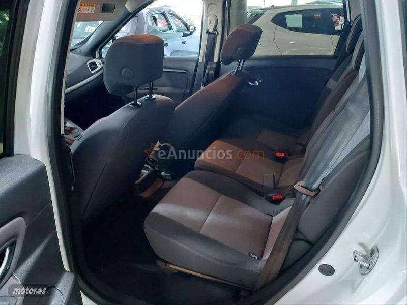Renault Scenic Business Energy dCi 110 eco2 2012 de 2013 con 105.000 Km por 12.500 EUR. en Malaga