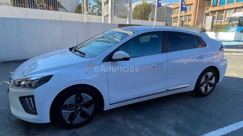 Hyundai IONIQ 1.6 GDI HEV Tecno DCT VEHICULO DE DIRECCION EN PERFECTO ESTADO CON 4.000KM