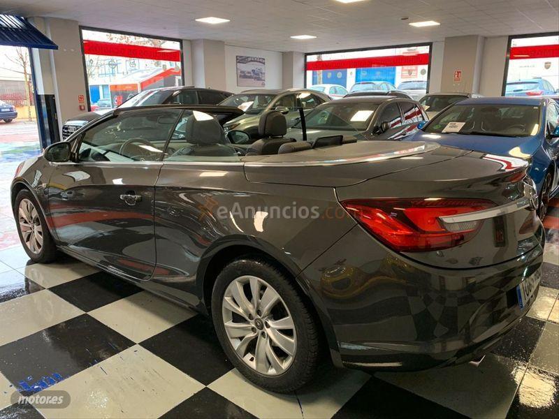 Opel Cabrio 2.0 CDTi SS 165 CV Excellence de 2013 con 73.000 Km por 14.990 EUR. en Madrid