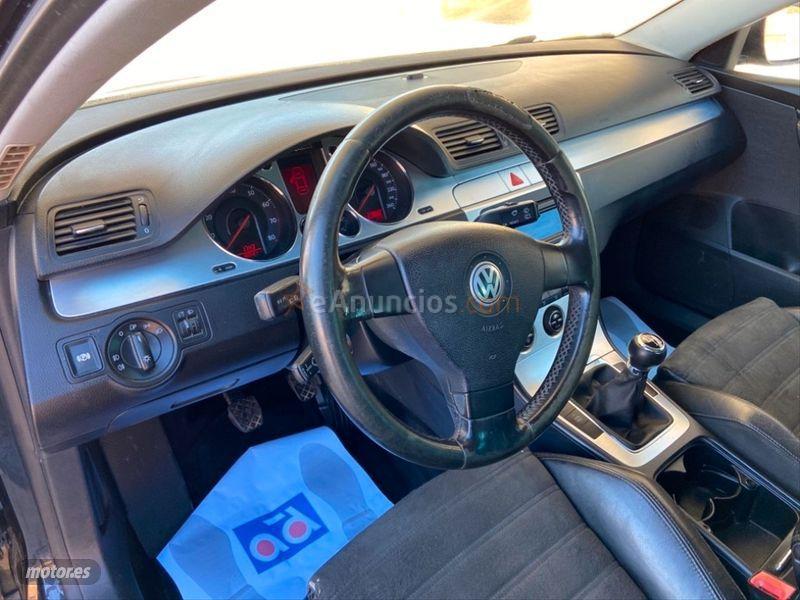 Volkswagen Passat Variant 2.0 FSI Advance 4 Motion de 2007 con 277.000 Km por 3.899 EUR. en Zaragoza