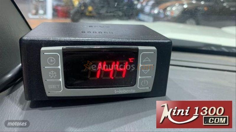 Nissan Pick up 4X4 Navara de 2004 con 270.000 Km por 4.950 EUR. en Malaga