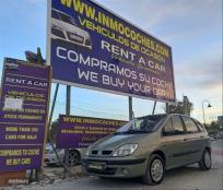 Renault Megane SCENIC AUTHENTIQUE 1.9DTI de 2001 con 276.000 Km por 2.500 EUR. en Malaga