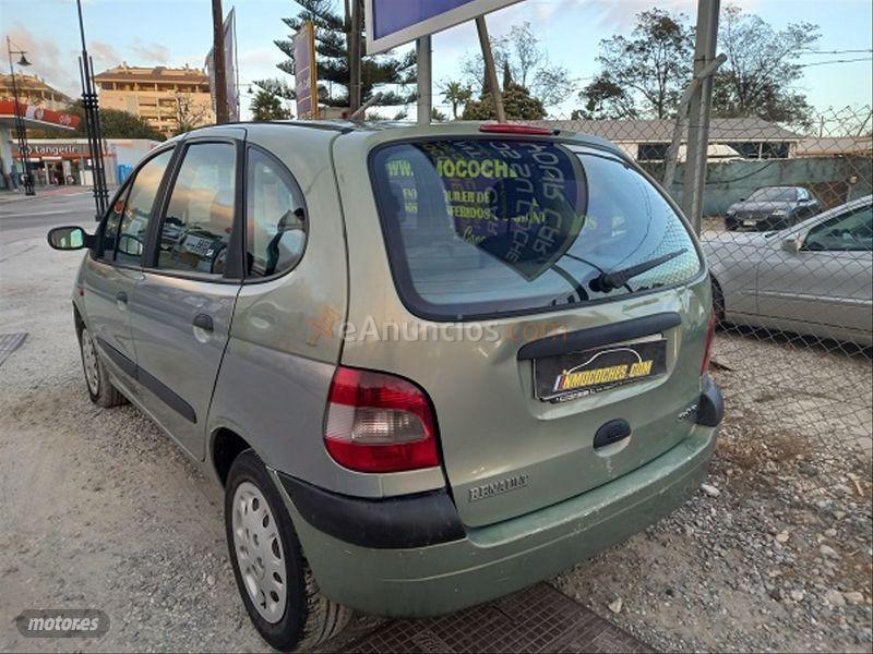 Renault Megane SCENIC AUTHENTIQUE 1.9DTI de 2001 con 276.000 Km por 2.500 EUR. en Malaga