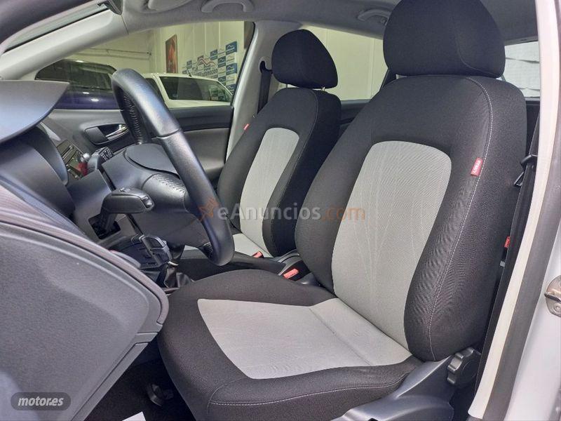 Seat Ibiza ST 1.6 TDI 90cv Reference de 2012 con 176.657 Km por 7.500 EUR. en La Coruna