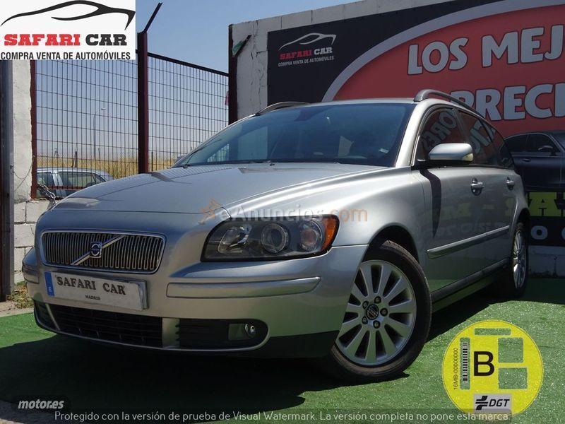 Volvo V 50 2.0D Momentum de 2006 con 233.000 Km por 4.100 EUR. en Madrid