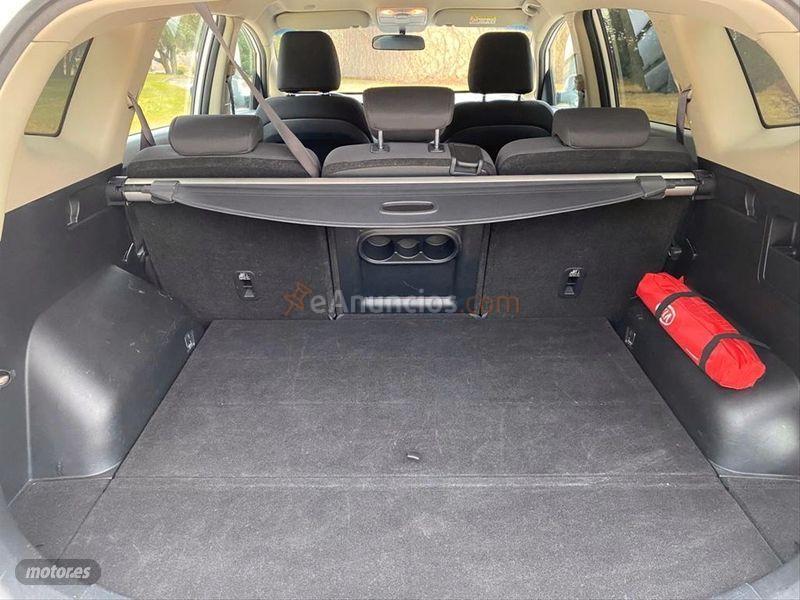 Kia Carens 1.7 CRDi VGT 115cv Concept 5pl de 2014 con 198.000 Km por 8.999 EUR. en Madrid