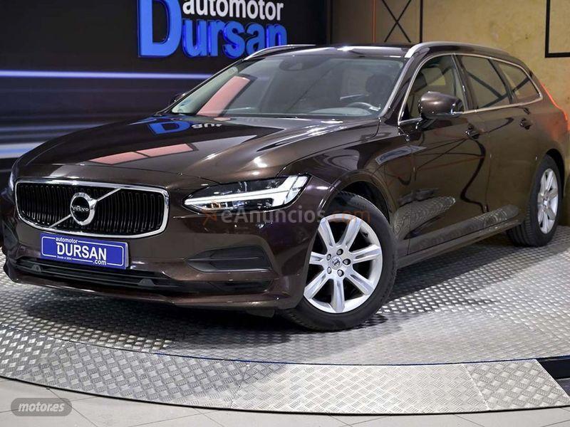 Volvo V 90 2.0 D3 Momentum de 2020 con 52.608 Km por 27.990 EUR. en Madrid