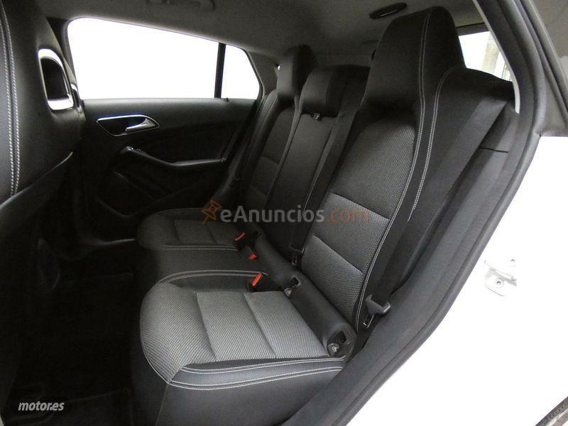 Mercedes Clase CLA CLA 200 d Shooting Brake de 2016 con 104.604 Km por 18.990 EUR. en Alicante