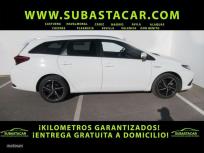 Toyota Auris 1.8 140H Feel Edition Touring Spo de 2018 con 140.562 Km por 13.400 EUR. en Cadiz