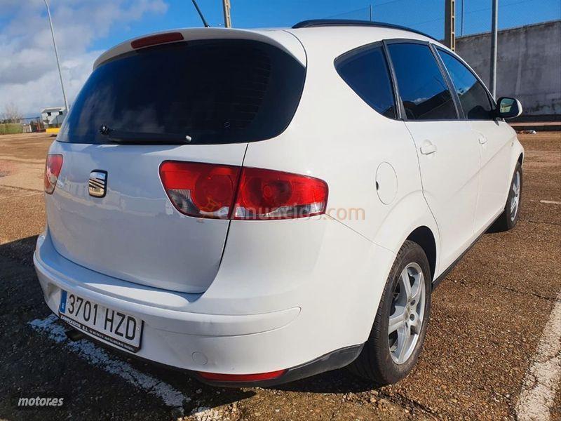 Seat Altea 1.6 TDI 105cv SS ITech EEcomotive de 2014 con 157.000 Km por 7.500 EUR. en Badajoz