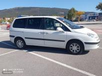 Peugeot 807 SR Pack 2.0 HDI de 2004 con 273.000 Km por 2.999 EUR. en Navarra