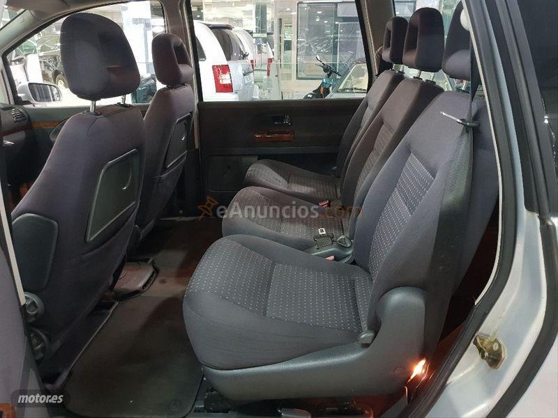 Seat Alhambra 1.9 TDi 130CV Signa de 2004 con 120.000 Km por 6.999 EUR. en Salamanca