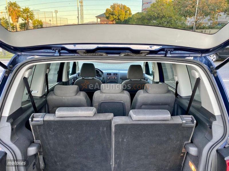 Volkswagen Touran 2.0 TDI 140cv Sport de 2012 con 210.000 Km por 9.990 EUR. en Jaen