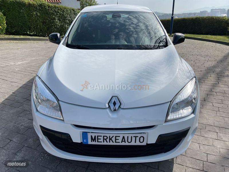 Renault Megane Sport Tourer Business dCi 90 eco2 de 2012 con 170.000 Km por 6.700 EUR. en Guipuzcoa
