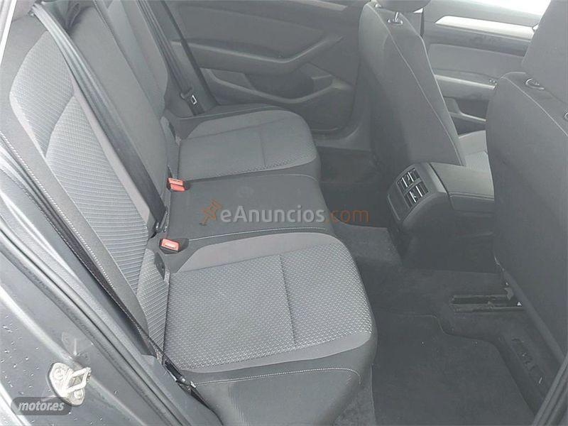 Volkswagen Passat Variant Edition 2.0 TDI 110kW150CV BMT de 2016 con 140.822 Km por 13.900 EUR. en Sevilla