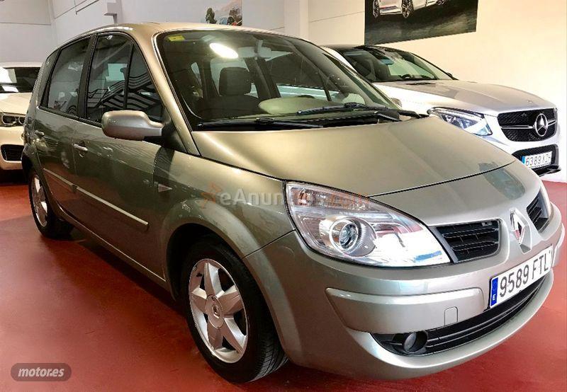 Renault Scenic Dynamique 1.5dCi105 EU4 de 2007 con 207.000 Km por 2.999 EUR. en Granada