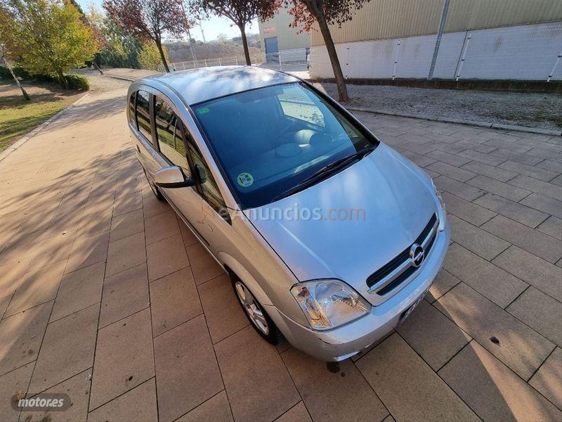 Opel Meriva Cosmo 1.6 XE de 2005 con 69.000 Km por 2.990 EUR. en Lleida