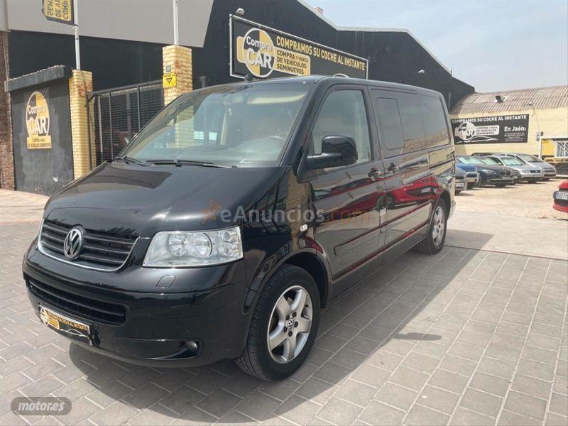 Volkswagen Multivan 2.5 TDI 174cv Highline de 2007 con 320.000 Km por 14.990 EUR. en Jaen