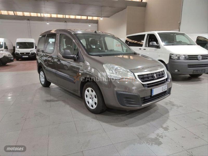 Peugeot Partner  de 2017 con 226.000 Km por 10.900 EUR. en Lugo
