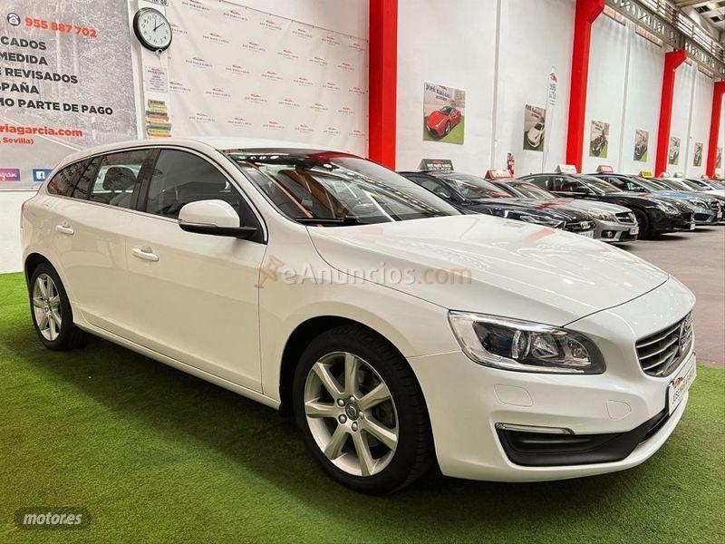 Volvo V 60 2.0 D3 Momentum Auto de 2017 con 190.000 Km por 16.990 EUR. en Sevilla