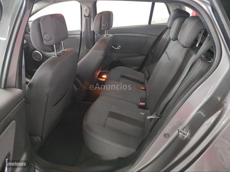 Renault Megane Sport Tourer Dynamique 1.9dCi 130cv de 2010 con 230.000 Km por 3.990 EUR. en Lleida