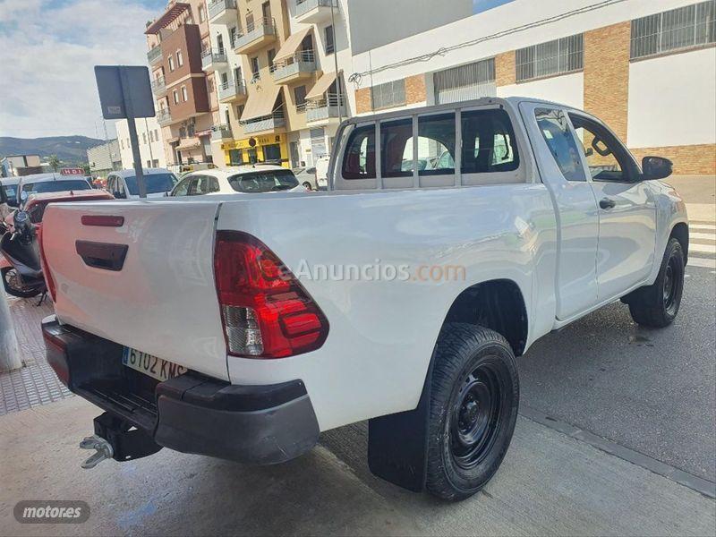 Toyota Hilux 2.4 D4D Cabina Extra GX de 2018 con 30.284 Km por 29.500 EUR. en Malaga