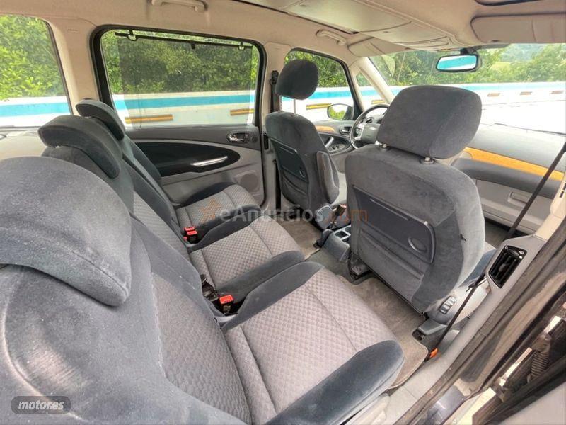 Ford Galaxy 2.0 TDCi Ghia de 2007 con 200.000 Km por 5.000 EUR. en Guipuzcoa