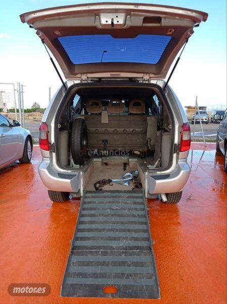 Chrysler Voyager LX 2.5 CRD de 2002 con 146.000 Km por 7.500 EUR. en Salamanca
