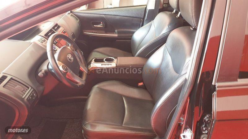Toyota Prius Executive de 2016 con 89.000 Km por 19.650 EUR. en Madrid