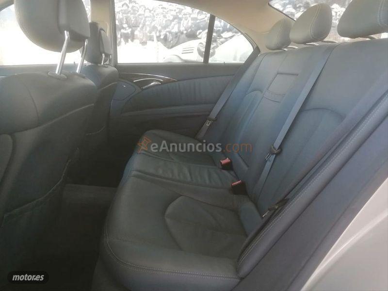 Mercedes Clase E E 270 CDI CLASSIC de 2003 con 303.000 Km por 8.500 EUR. en Las Palmas