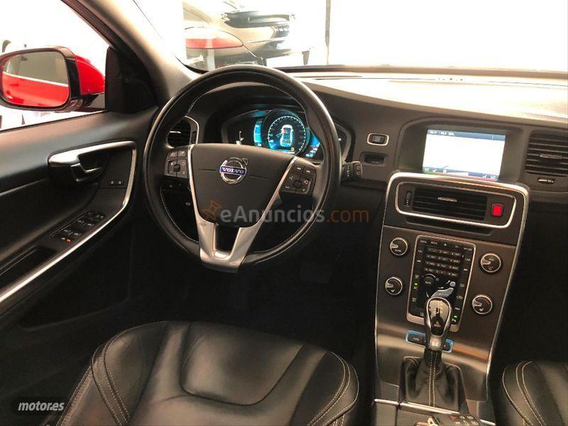 Volvo V 60 2.4 D6 Hibrido AWD Auto de 2013 con 215.000 Km por 15.900 EUR. en Madrid