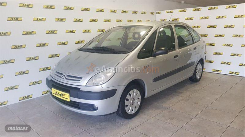 Citroen Xsara Picasso 1.6 16v HDI Exclusive de 2004 con 196.000 Km por 2.700 EUR. en Pontevedra