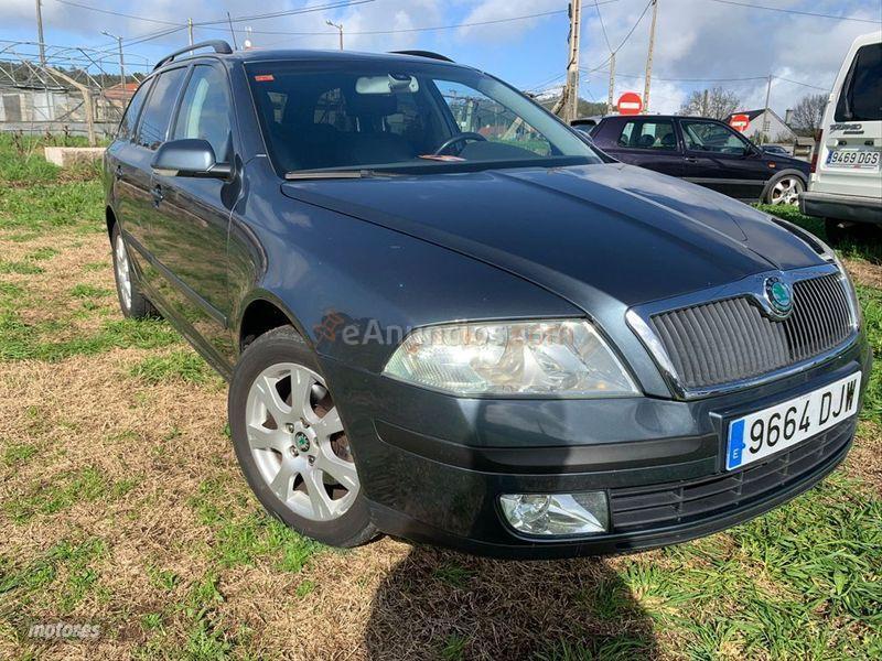 Skoda Octavia Combi 2.0 TDI Elegance de 2006 con 290.000 Km por 3.500 EUR. en Pontevedra