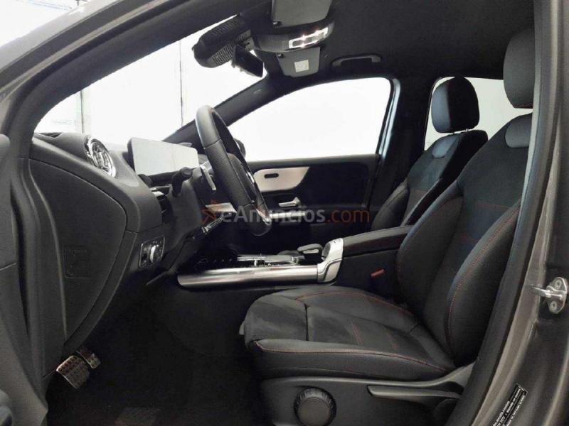 MERCEDES-BENZ GLA  50 e -