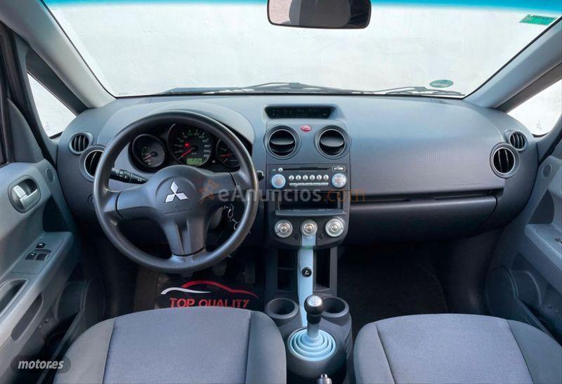 Mitsubishi Colt 1.3 16v Invite de 2005 con 119.000 Km por 3.990 EUR. en Alicante