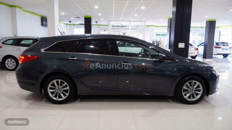 Hyundai i40 CW 1.7 CRDi 115cv BlueDrive Klass de 2016 con 147.284 Km por 10.300 EUR. en Sevilla