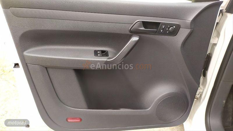 Volkswagen Caddy Kombi PRO 1.6 TDI 75cv BMT 5pl de 2014 con 160.000 Km por 9.900 EUR. en Cordoba