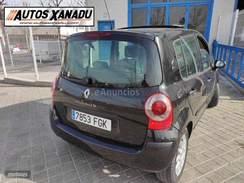 Renault Modus Dynamique 1.5dCi85 de 2007 con 130.000 Km por 3.600 EUR. en Madrid