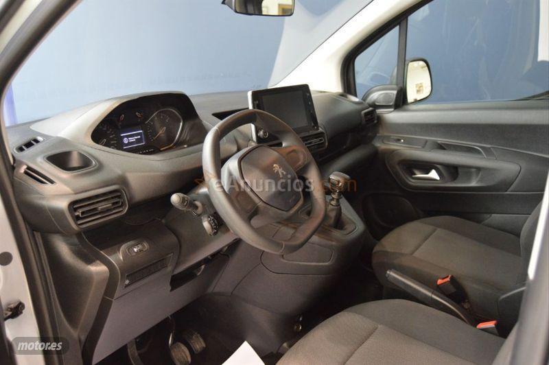 Peugeot Rifter Active Pack Standard BlueHDi 73kW de 2021 con 8.478 Km por 21.990 EUR. en Avila