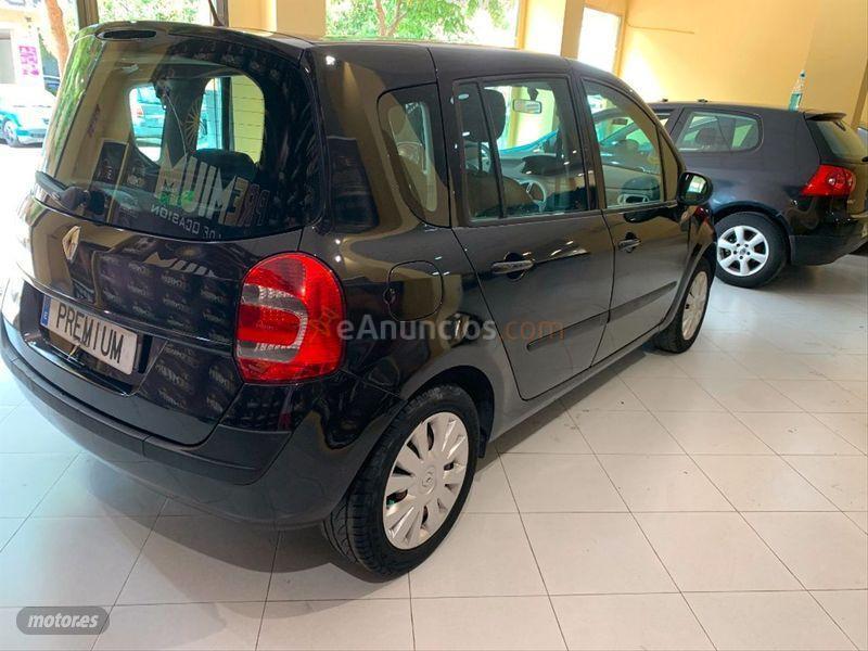 Renault Grand Modus Evolution dCi 90 eco2 de 2012 con 120.000 Km por 5.450 EUR. en Valencia