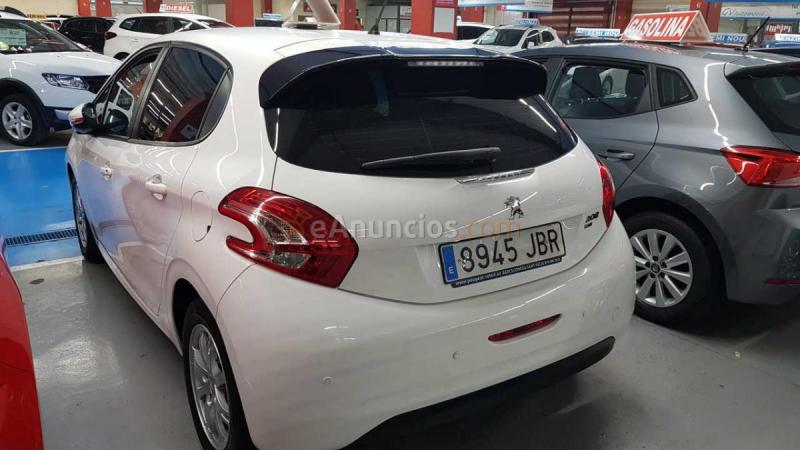 Peugeot 208 1.2 VTi Style 5p 60 kW  