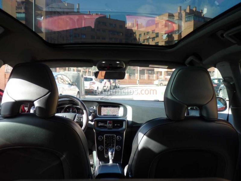 Volvo V40 2.0 D3 150 CV AUTOMATICO 