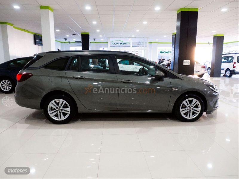 Opel Astra 1.6 CDTi 110 CV Business ST de 2016 con 124.883 Km por 9.900 EUR. en Madrid