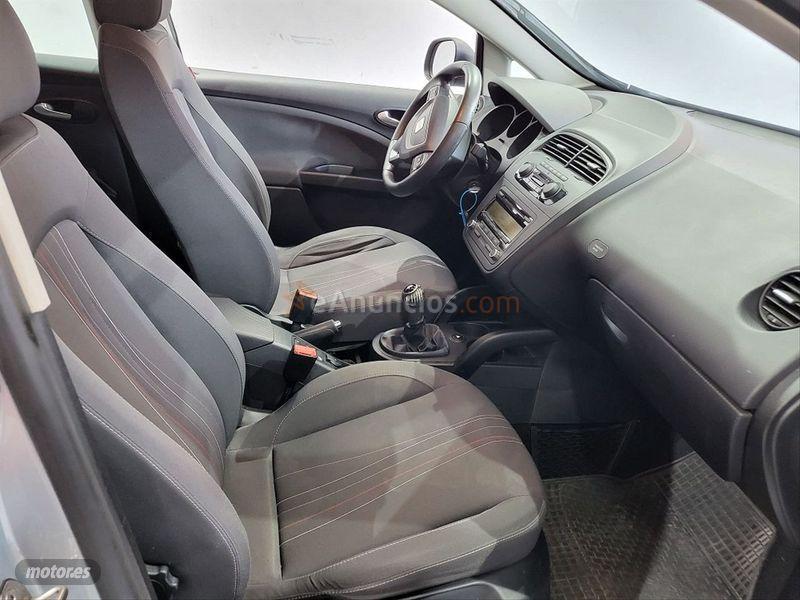 Seat Altea XL 1.6 TDI 105cv EEcomotive Style de 2013 con 109.000 Km por 7.480 EUR. en Tenerife