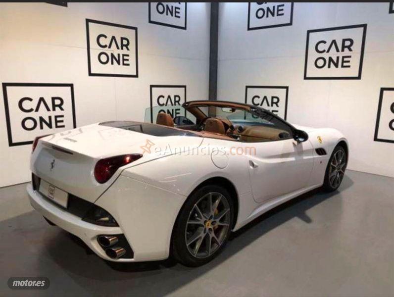 Ferrari California 22 plazas de 2014 con 14.000 Km por 104.999 EUR. en Madrid