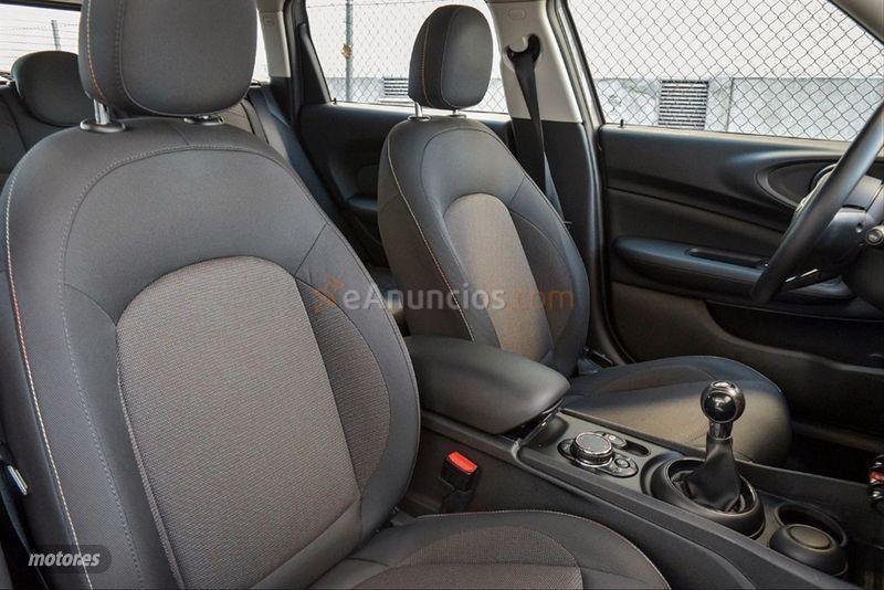 Mini Clubman COOPER de 2017 con 81.300 Km por 20.900 EUR. en Madrid