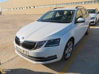 Skoda Octavia Combi 2.0 TDI CR 110KW 150CV DSG Style de 2017 con 170.000 Km por 13.500 EUR. en Sevilla
